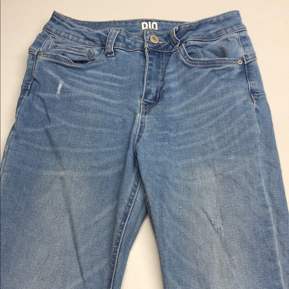 RIO Mid-Rise Skinny Jeans